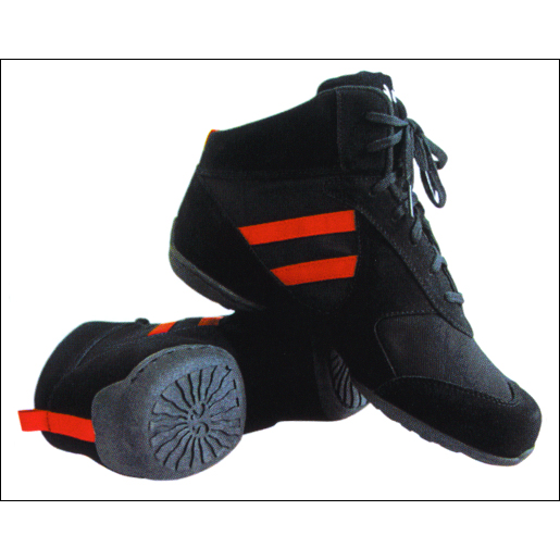 Boxing 1 - Sneaker By Sansha Style #: BX1. Canvas and suade upper.
Flexible split rubber sole.
High top sneakers.