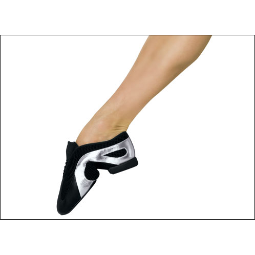 Bloch - Slipstream Style #: S0485. The “Slipstream” features a fully breathable mesh that hugs the foot and replaces laces with a Velcro lock for quick changes. The lining removes moisture from the foot and the breathable insole is cushioned for comfort.