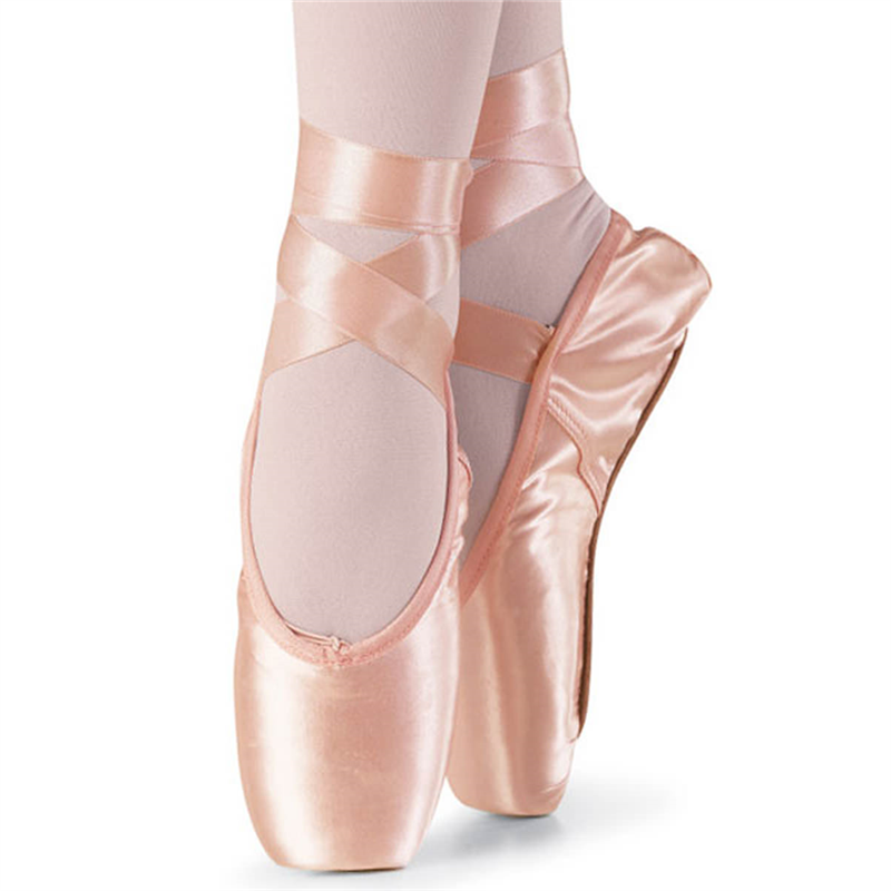 capezio glisse pointe shoe